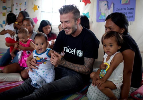 Beckham lam tu thien de duoc phong tuoc Hiep si hinh anh