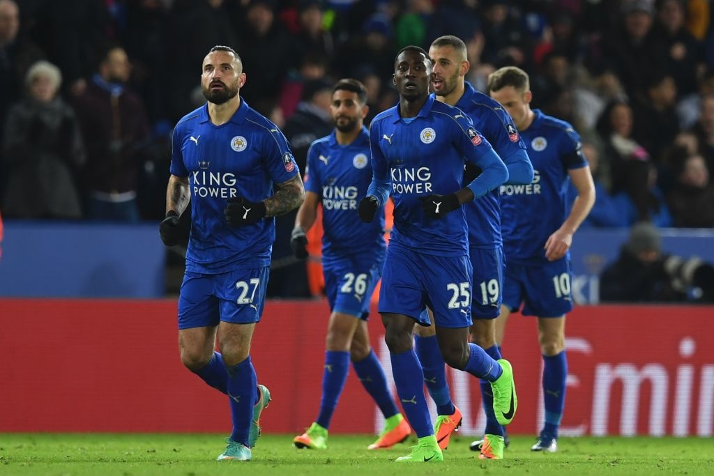 Ranieri giam ap luc khi Leicester thang 3-1 anh 2