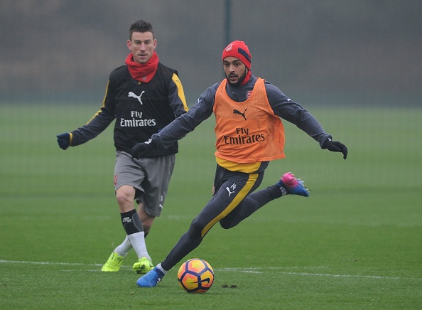 Wenger muon CDV Arsenal khong chi trich Oezil anh 3