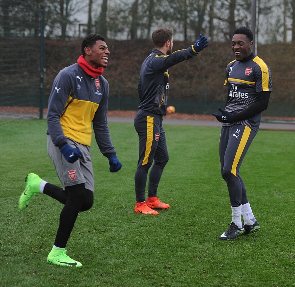 Wenger muon CDV Arsenal khong chi trich Oezil anh 4