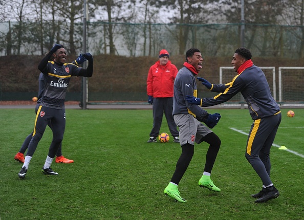 Wenger muon CDV Arsenal khong chi trich Oezil anh 5