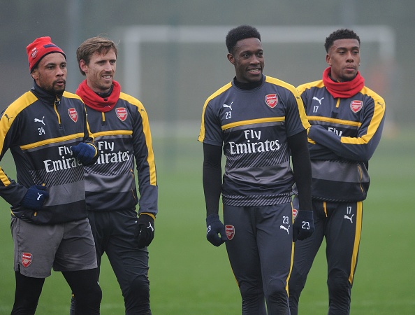 Wenger muon CDV Arsenal khong chi trich Oezil anh 9