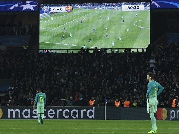 Barca som roi vao hon me truoc PSG anh 2