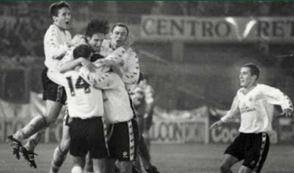 Nhung that bai dau don nhat cua Barca anh 8