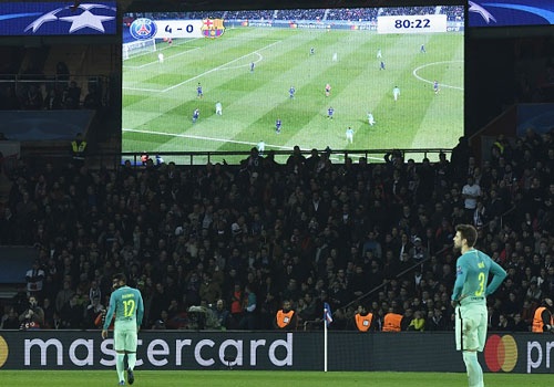 Nhung that bai dau don nhat cua Barca hinh anh