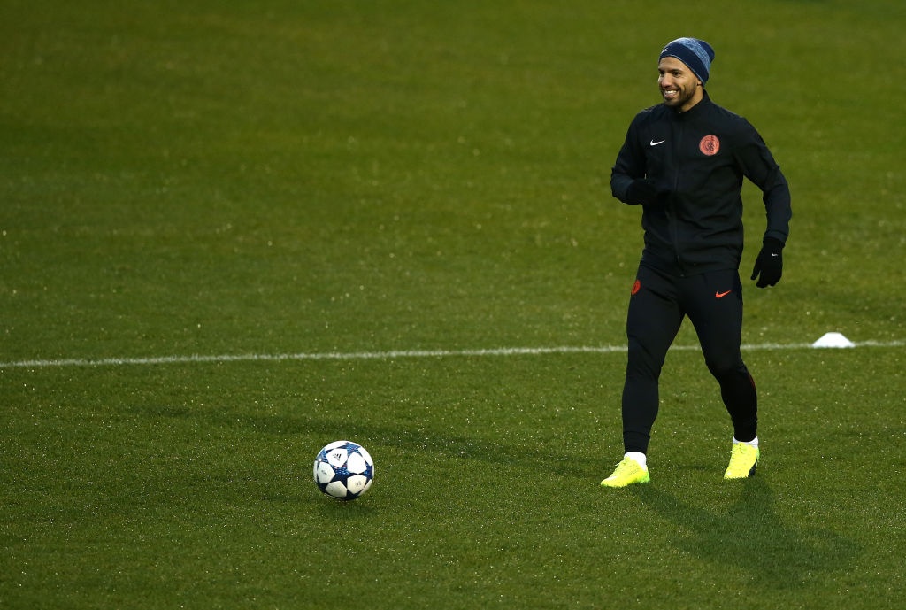 Pep Guardiola so nhat Falcao ben phia Monaco anh 5