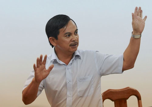 Ong Thanh Nhiem: Cau thu bo da vi buc xuc trong tai qua lau hinh anh