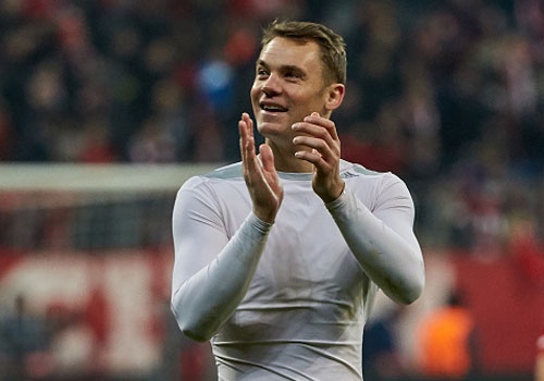 Neuer lap ky luc an tuong o Bundesliga hinh anh