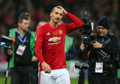 Ibrahimovic mo gianh cu an ba cung MU mua nay? hinh anh