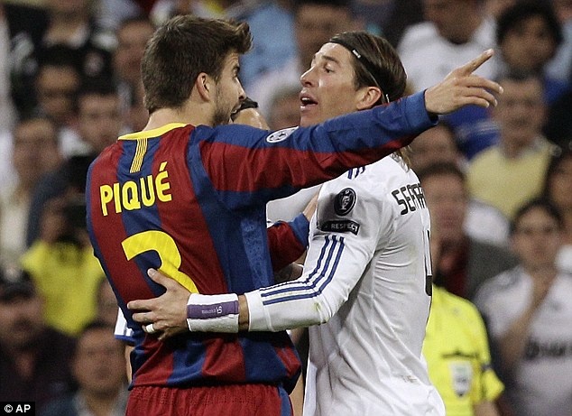 Ramos chi trich Gerad Pique anh 1