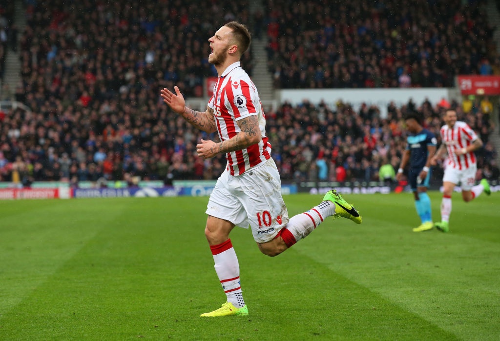 Doi hinh hay nhat vong 27 Premier League anh 10