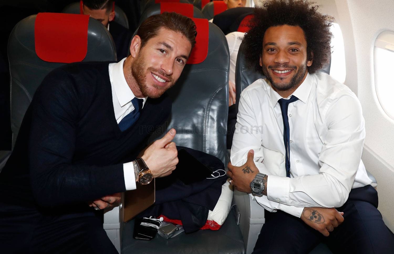 Ronaldo banh bao den Italy anh 3