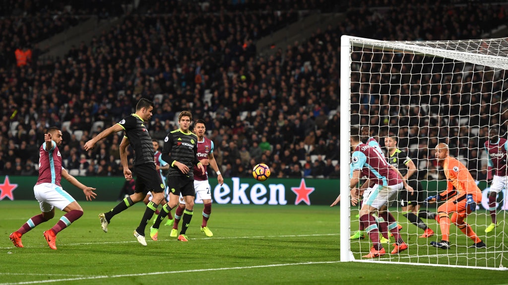 Costa giup Chelsea but toc ve dich anh 9