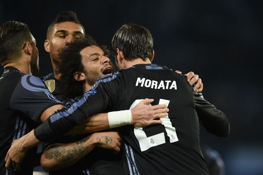 Ronaldo va Benzema im tieng anh 8