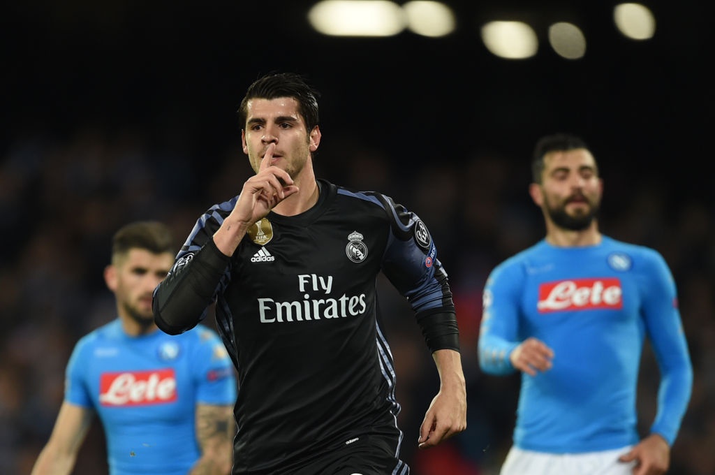 Ronaldo va Benzema im tieng anh 7