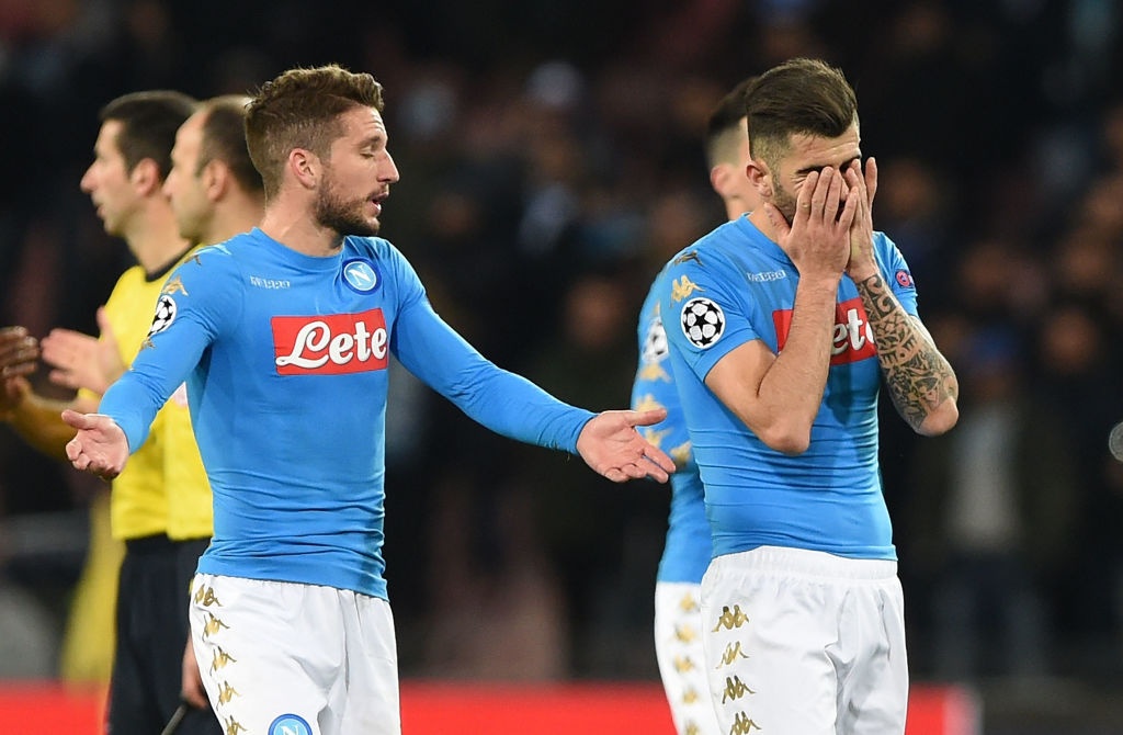 Ronaldo va Benzema im tieng anh 6