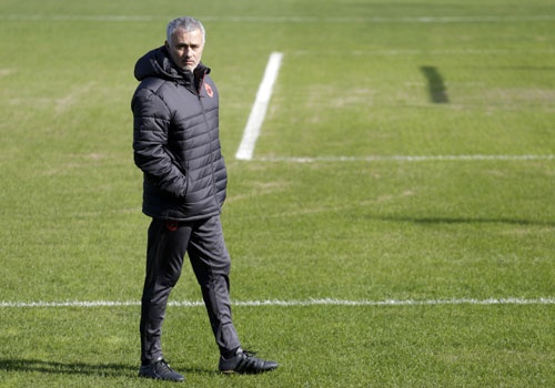 MU gap ac mong voi san cua doi bong Nga hinh anh