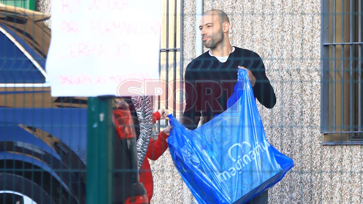 Barca tổ chức tiệc sau trận thắng PSG ảnh 2 Barca to chuc tiec sau tran thang PSG anh 2