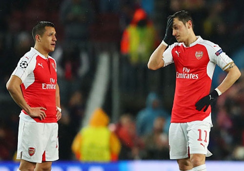 Mourinho bat ngo muon dua Sanchez va Oezil ve MU hinh anh