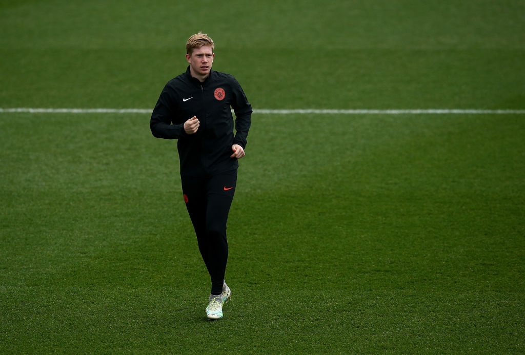 Toàn đội Man City cười sảng khoái ảnh 7 Toan doi Man City cuoi sang khoai anh 7