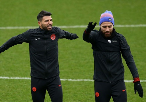 Man City cuoi sang khoai truoc tran Champions League hinh anh