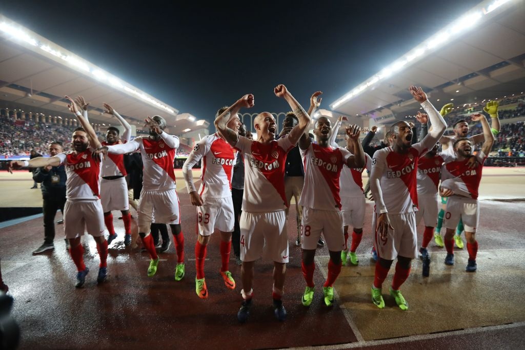 Falcao chung kien Monaco lap ky luc anh 1