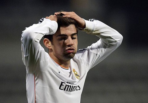 Con trai Zidane sut hong penalty, bi truat quyen thi dau hinh anh