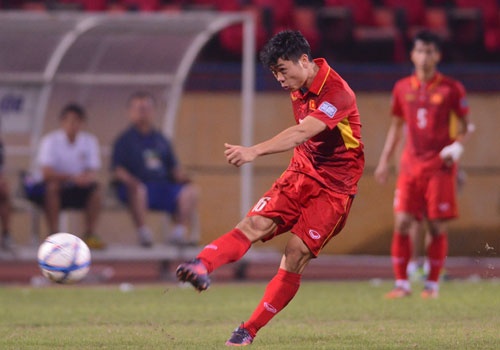 DT Viet Nam vs DT Dai Loan (1-1): Cong Phuong ghi ban hinh anh