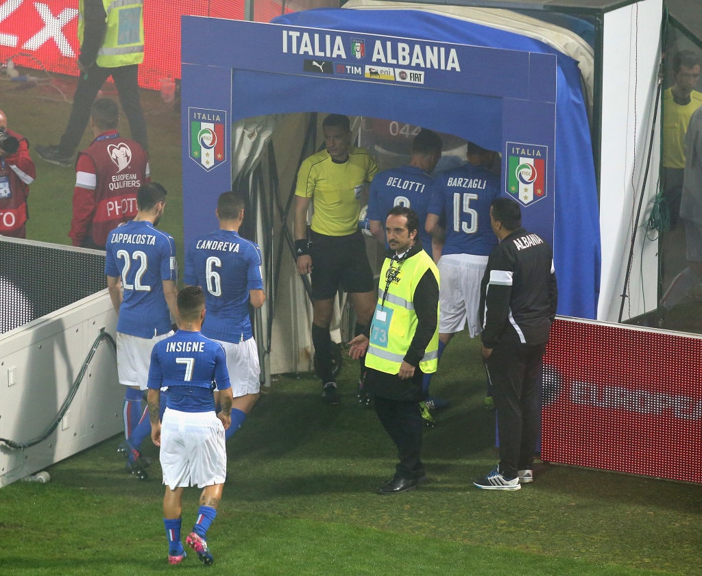 Buffon duoc vinh danh khi lap ky luc anh 7