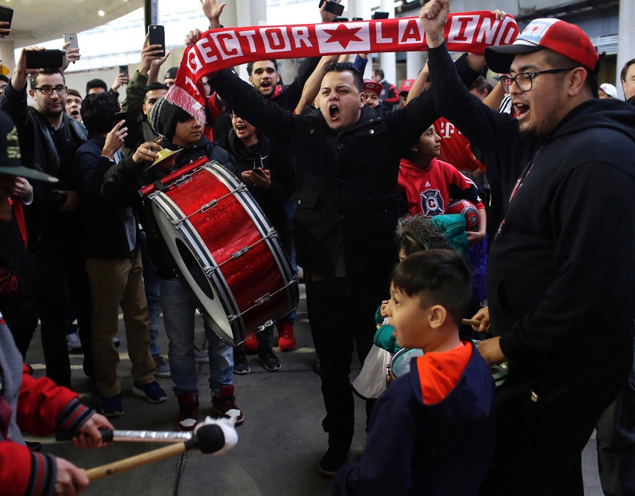 Schweinsteiger được chào đón như người hùng ảnh 1 Schweinsteiger duoc chao don nhu nguoi hung anh 1