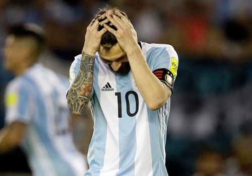 Messi khong tra loi dien thoai cua Maradona hinh anh