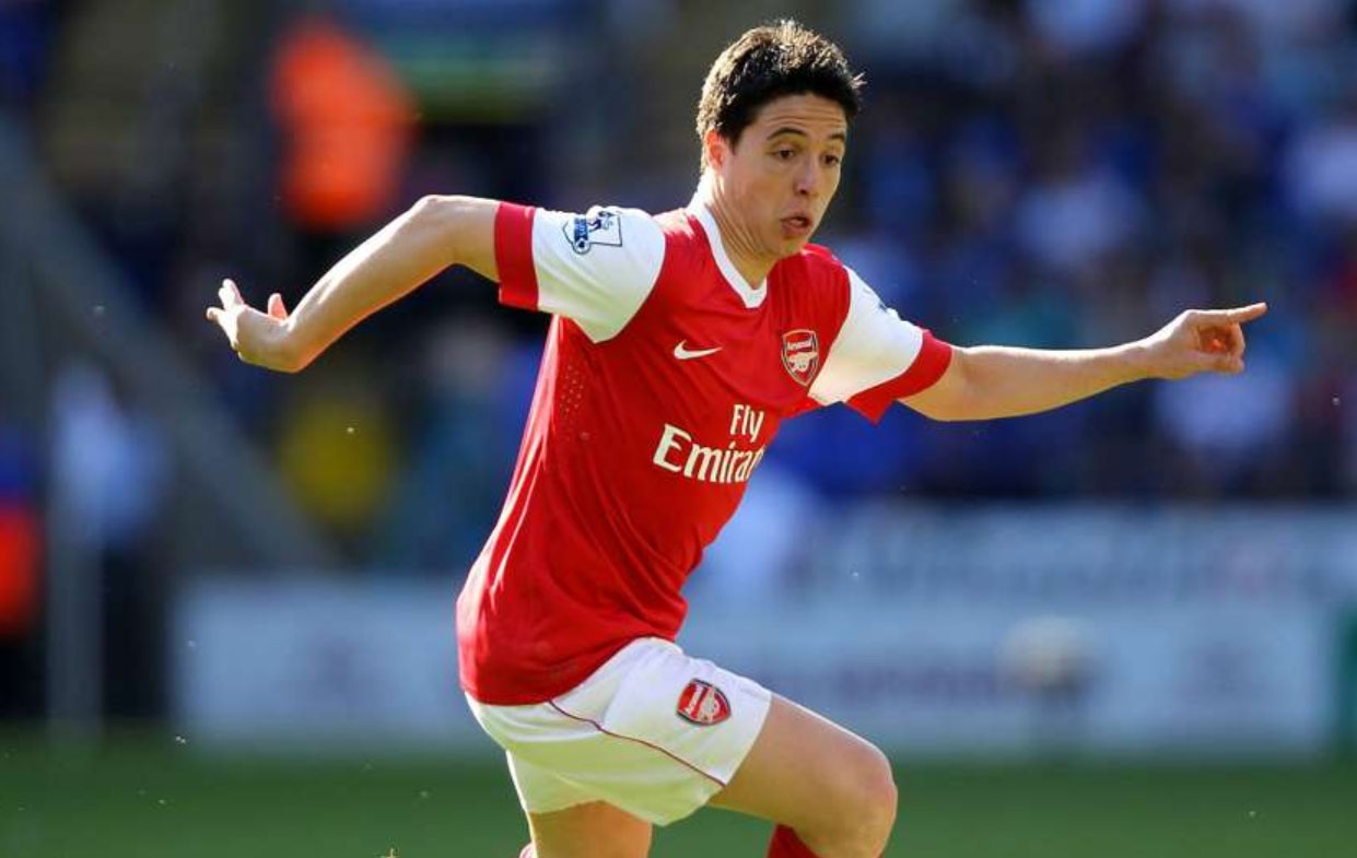 Cau thu khoac ao Arsenal,  Man City anh 6