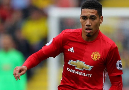 Chris Smalling tung dinh chan thuong nang hinh anh