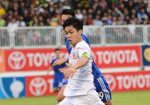 HAGL vs CLB Quang Nam (1-0): Cong Phuong gop dau an hinh anh