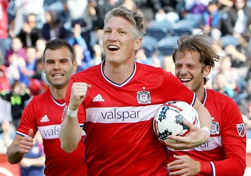 Schweinsteiger lan dau vao doi hinh tieu bieu MLS hinh anh
