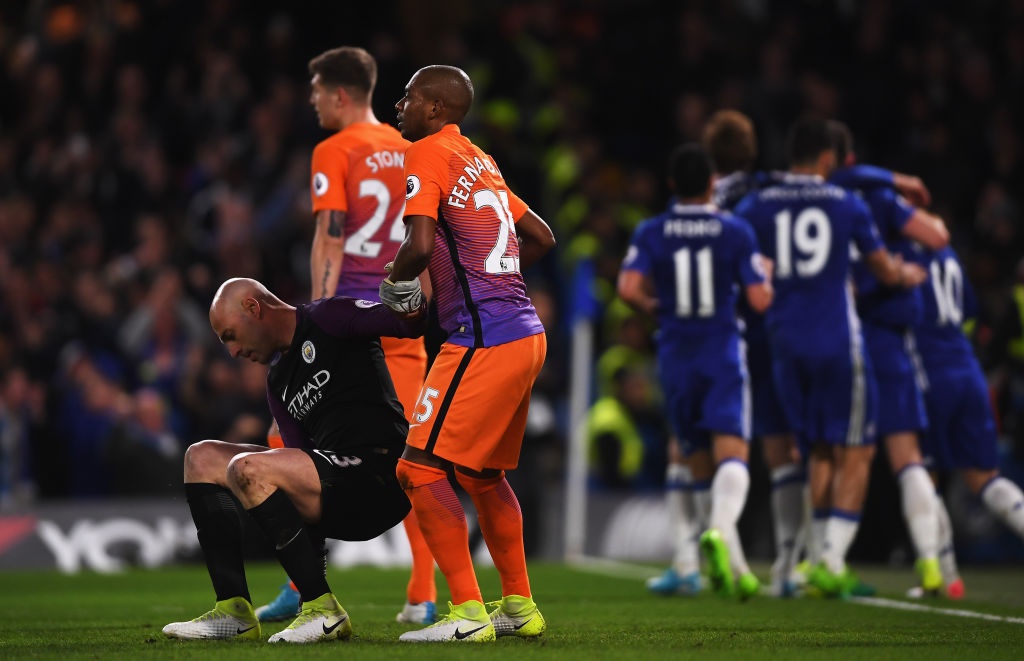 Rojo vào đội hình tệ nhất vòng 31 ảnh 2 Rojo vao doi hinh te nhat vong 31 anh 2