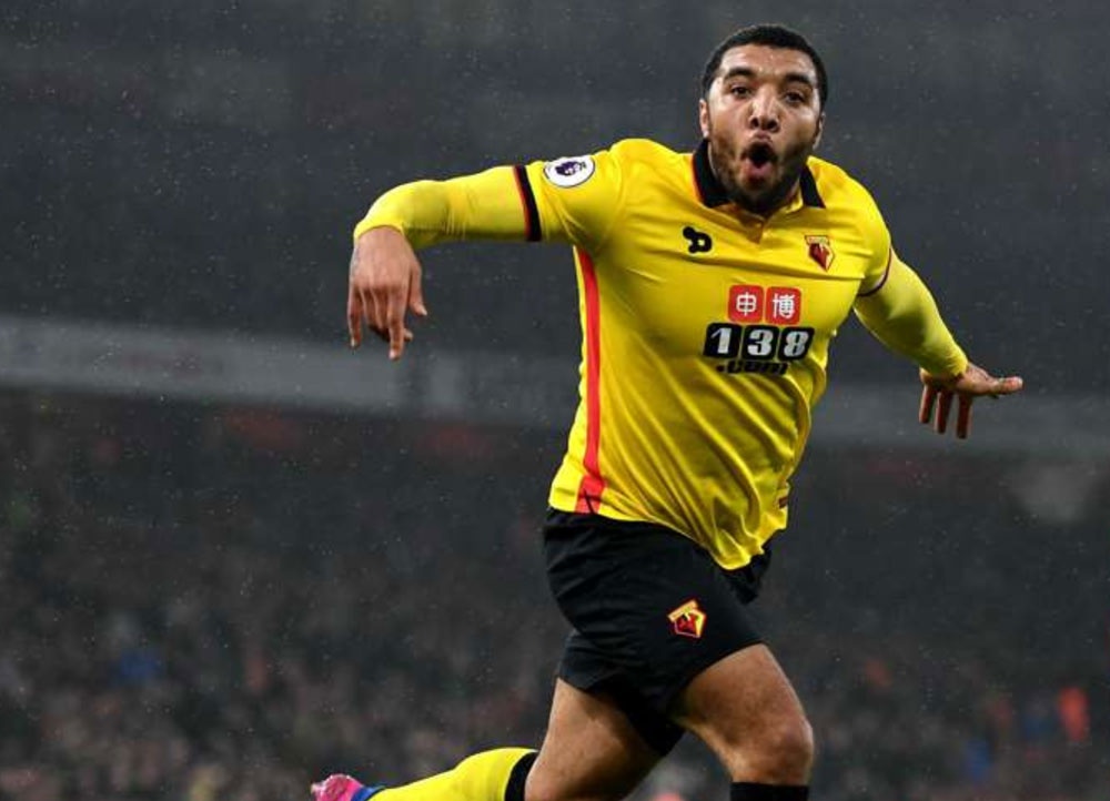 Doi hinh hay nhat vong 31 Premier League anh 12