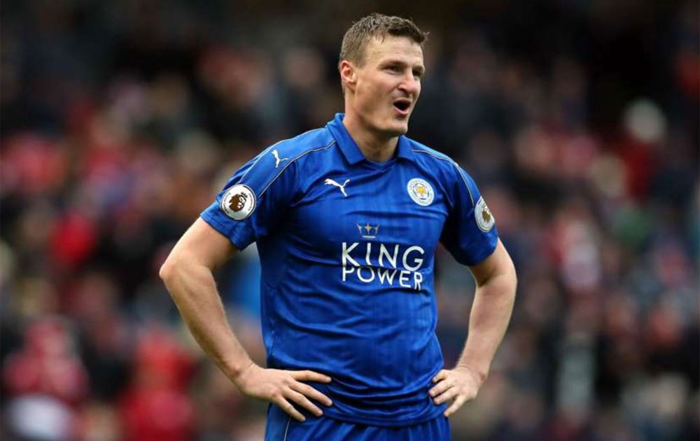 Doi hinh hay nhat vong 31 Premier League anh 4