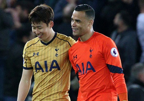 Tottenham phan khich sau khi thap len co hoi tranh chuc vo dich hinh anh