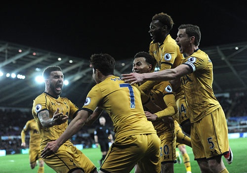 Tottenham thang nguoc ngoan muc de bam duoi Chelsea hinh anh