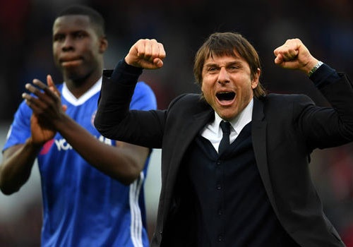 Chelsea dam phan gia han hop dong voi Conte hinh anh