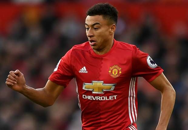 Neville tức giận với cổ động viên MU ảnh 1 Neville tuc gian voi co dong vien MU anh 1