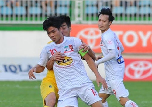 CLB HAGL 2-3 CLB Thanh Hoa: Cong Phuong ghi ban va kien tao hinh anh