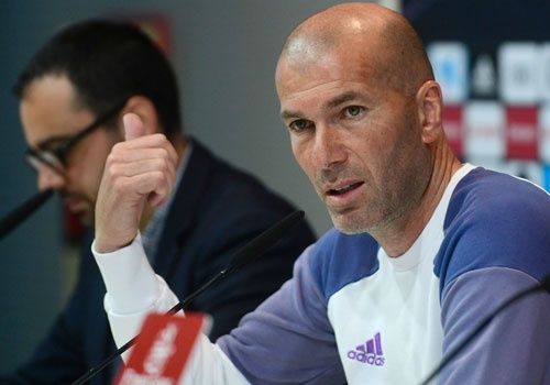 Zidane tiet lo khong duoc dam bao tuong lai o Real hinh anh