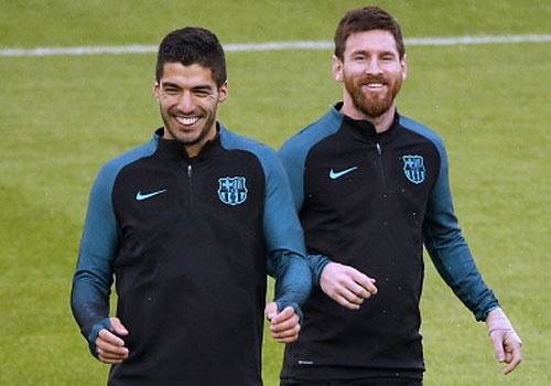 Barca xep vong tron da bong ma hinh anh