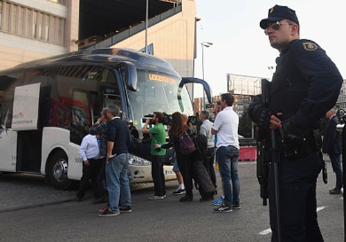 Co dong vien Leicester say ruou, dung do canh sat hinh anh