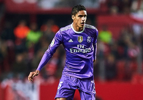 Real Madrid san sang ban ngoi sao cho MU hinh anh