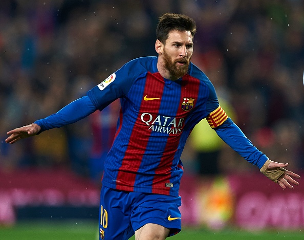 Messi sut ngoai vong cam hieu qua nhat anh 1