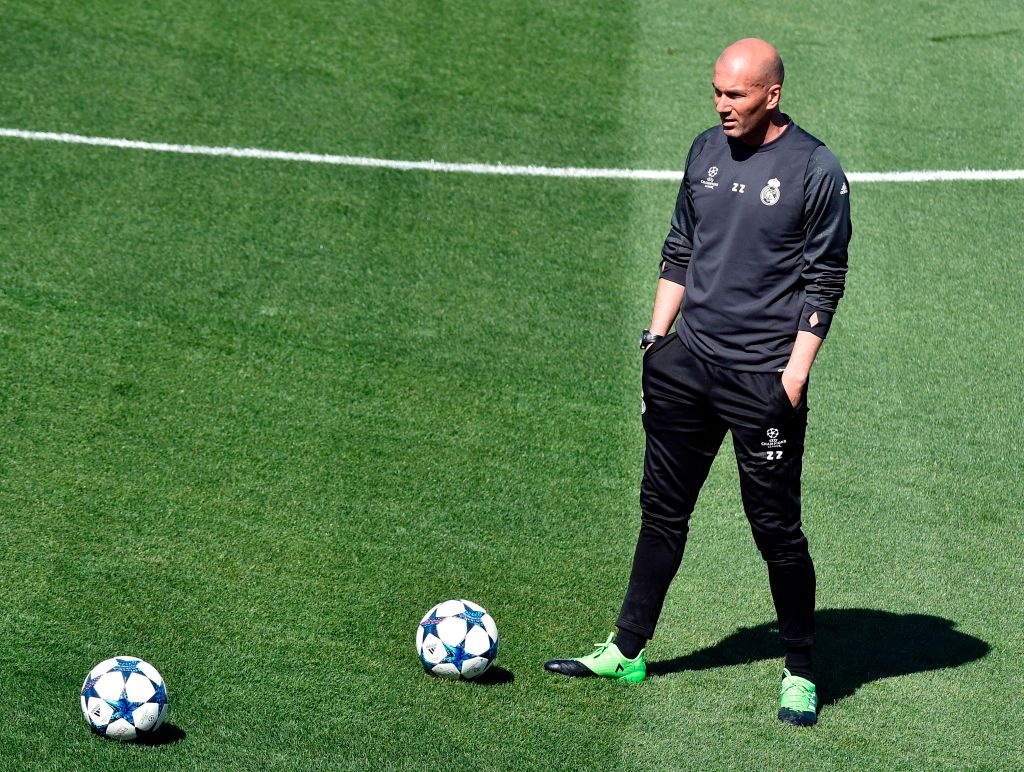 Ronaldo san sang giup Real ha Bayern anh 8