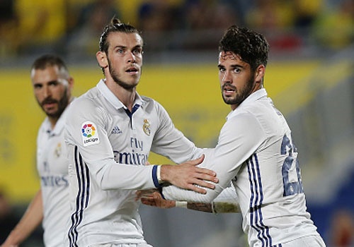 Co dong vien Real doi loai Gareth Bale o El Clasico hinh anh